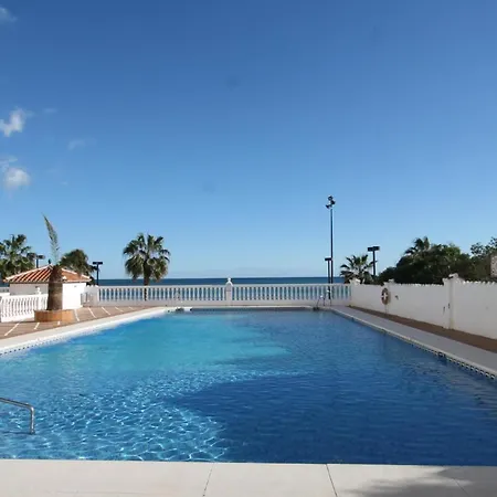 Sun-ray アパート *