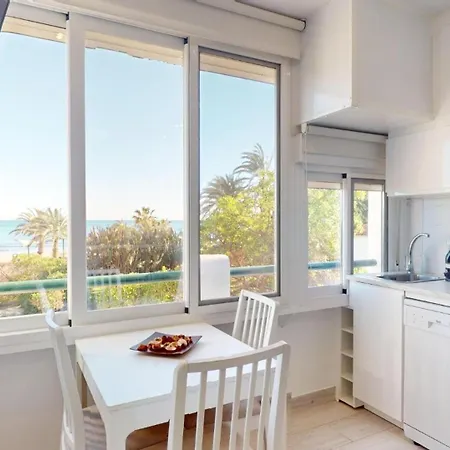 Sun-ray アパート *